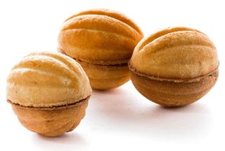 Горішок зі згущеним молоком