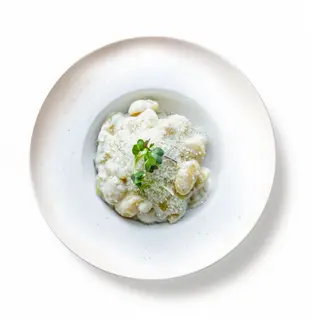 Pasta con salsa cremosa de Gorgonzola y Pera