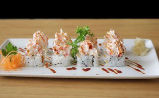 U52. Uramaki granchio ebi