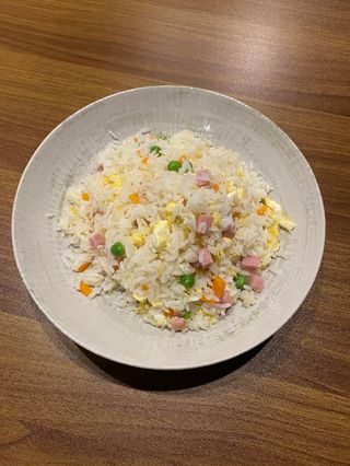 (50)Arroz Frito Tres Delicia 