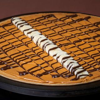 Палачинка с черен шоколад, фъстъчено масло и банан - пълнозърнеста (300г)