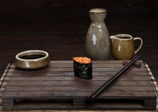 Սուշի գունկան Կծու Սաղմոն