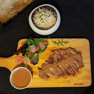 Bife em Molho de Cogumelos