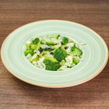 ბროკოლის სალათი