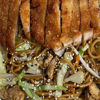 UA31 Massa com Legumes e Frango Panado