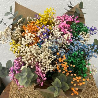 Ramo de paniculata colores y eucalipto 