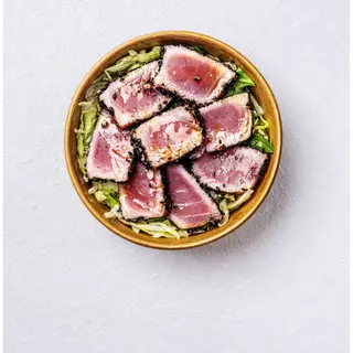 Fresh tuna salad bowl
