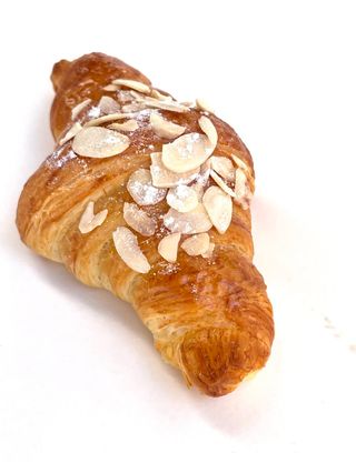 Круассан миндальный