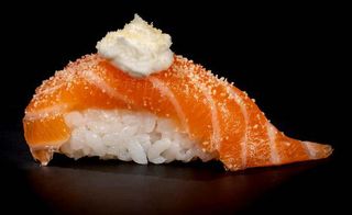 69. Sake flame phila - 2 pezzi