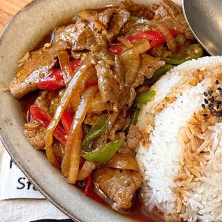 Arroz Blanco Con Ternera