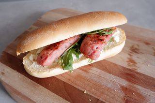 Panino con salsiccia di maiale