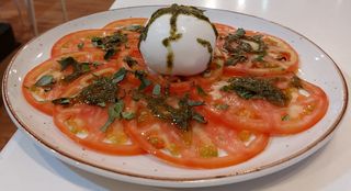 Ensalada De Burrata