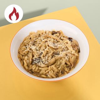 Орзо «Качо е пепе» з грибами