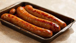 Würstel forno 8 pezzi a meta"+ anelli di cipolla 6 pezzi  patatine fritte