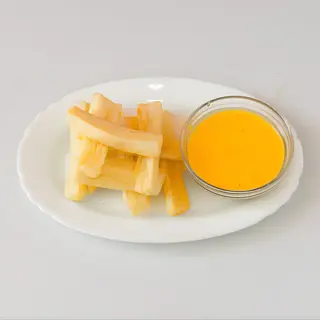 Yucas con huancaina
