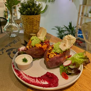 Patate douce farcie au poulet 505kcal