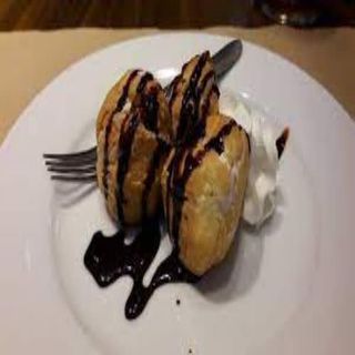 Profiteroles