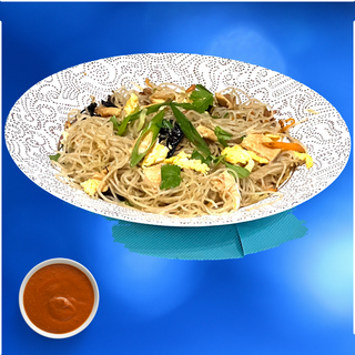 CHOW MEIN DE ARROZ COM FRANGO