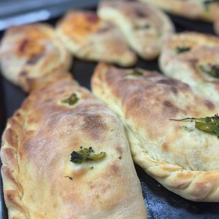 MEZZA Impanata cotto e mozzarella