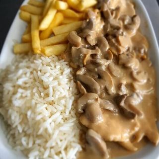 Bifinhos de Peru com Molho de Cogumelos