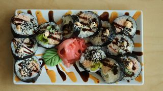 Futomaki Salmon Teriyaki 12szt