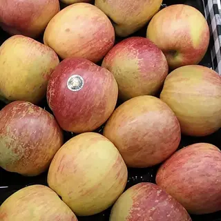 Manzana Fuji Extra 550 Gr