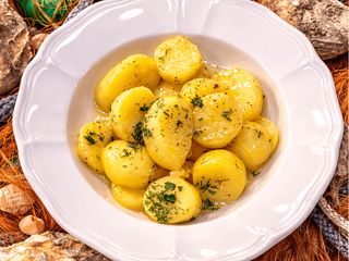 Ziemniaki z masłem i koperkiem (200g)