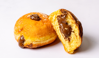 Krofna sa duplim punjenjem nutella