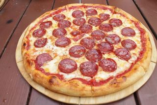 Пицца "Пепперони" 