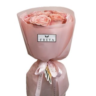 Buchet 7 trandafiri Hermosa