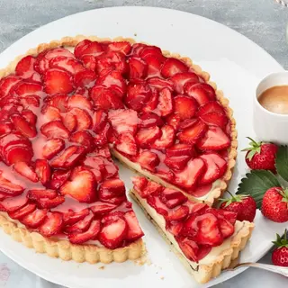 Strawberry cake 