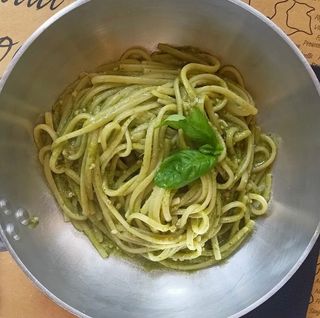 Linguine al pesto
