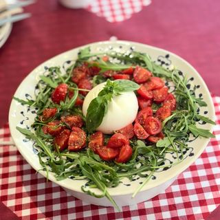 ENSALADA DE BURRATA