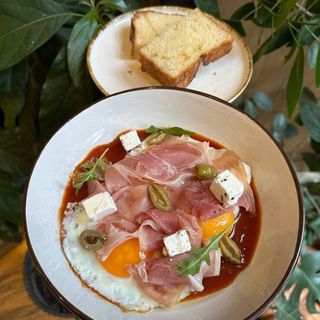 Оката яєшня з хамоном (400г)