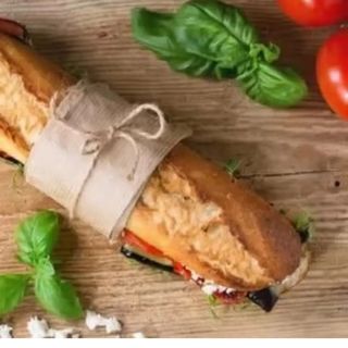 Bocadillo de pollo y queso