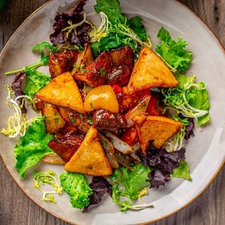 Теплый салат с брынзой