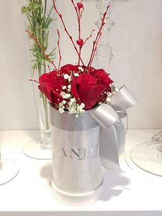 Flower box - 5 ruža