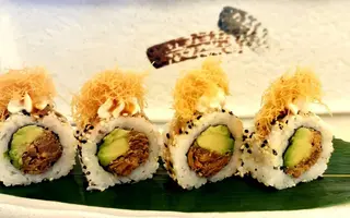140 - Salmon cuit plus roll  ( 4 Uds.)