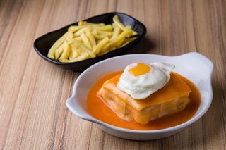 FRANCESINHA ESPECIAL