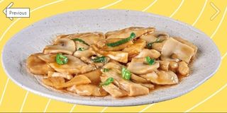 Pollo con bambù e funghi