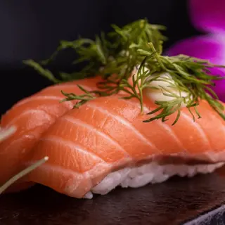 Nigiri łosoś
