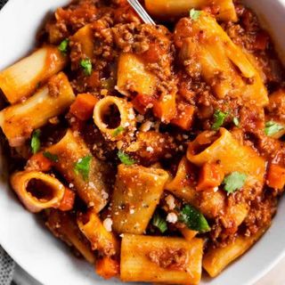 Rigatoni boloñesa