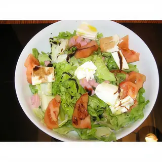 Ensalada Rulo Cabra
