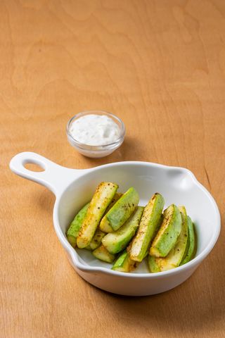 Кабачки с пармезаном и творожным сыром (200г)