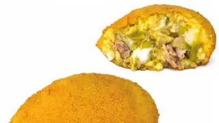 Arancino con broccoli e salsiccia