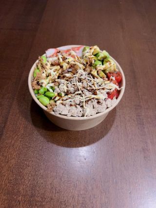 80. Riso bianco con surimi, tonno sott'olio