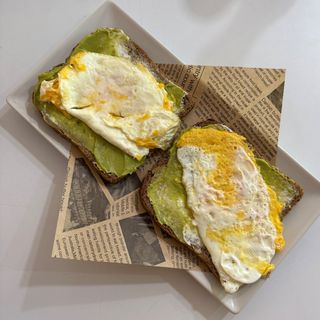 (Sándwich) Huevo & Guacamole/Cream 