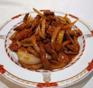 Ternera Con Cebolla