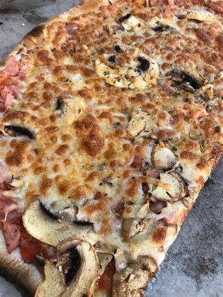 Pizza reina (33 cm.)