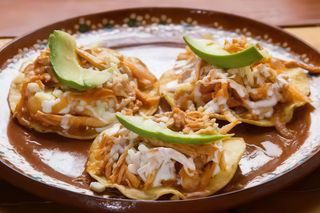 Tacos De Tinga De Pollo Suave (2 Uds.)